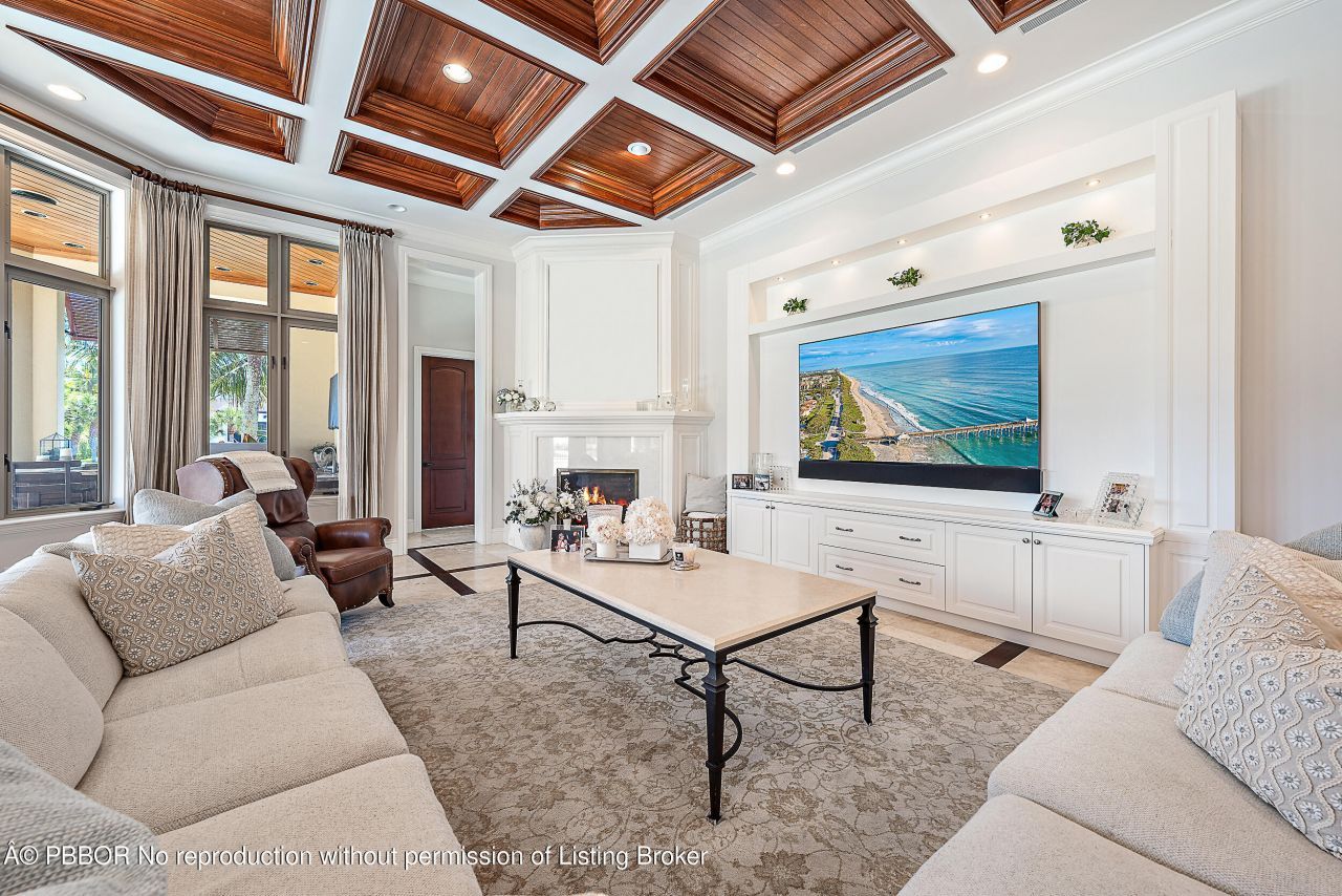 2365 Azure Circle, Palm Beach Gardens, FL 33410 Photo
