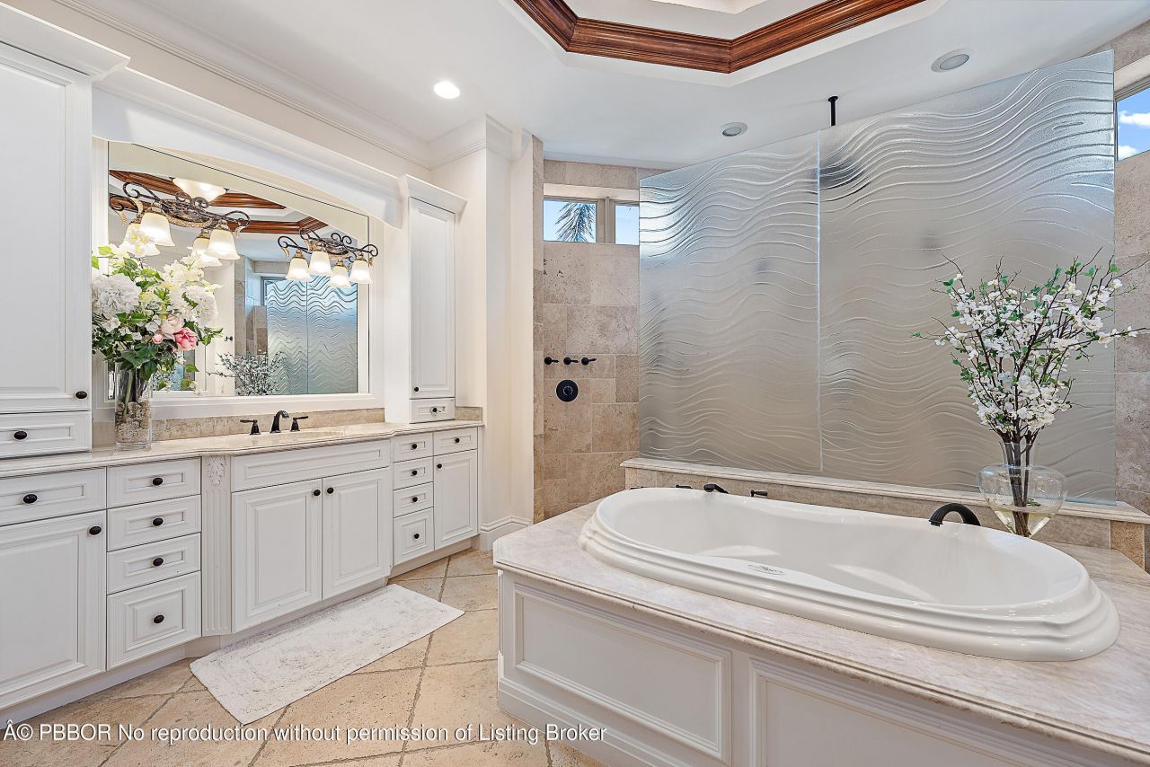 2365 Azure Circle, Palm Beach Gardens, FL 33410 Photo