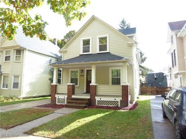 3923 Pensacola, Cleveland, OH 44109