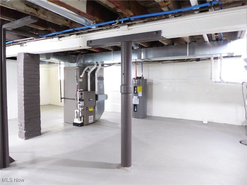 3923 Pensacola, Cleveland, OH 44109 Photo 34