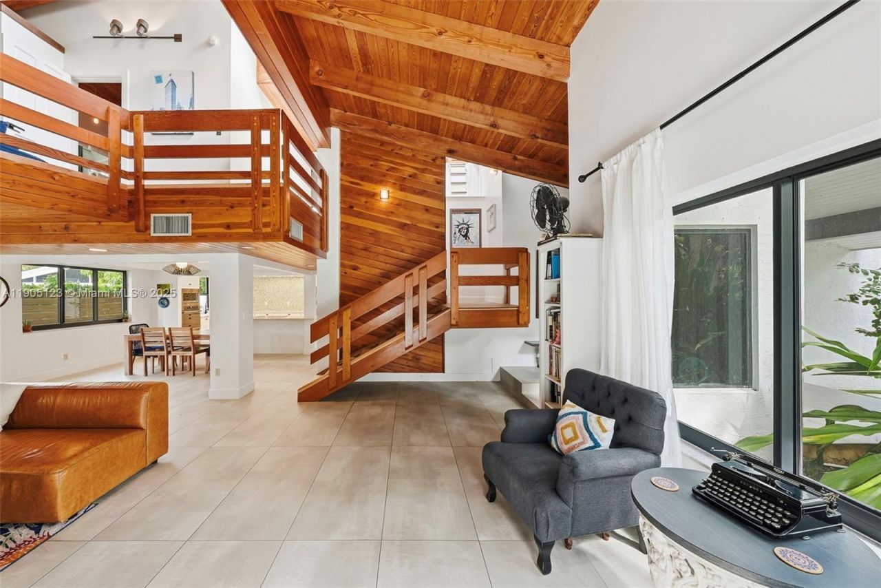 9200 NE 12th Ave, Miami Shores, FL 33138 Photo