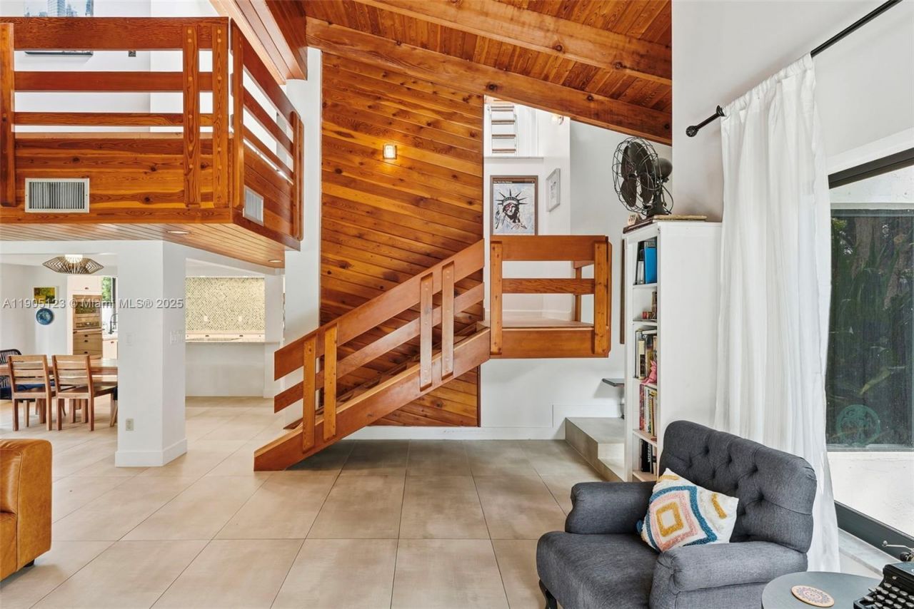 9200 NE 12th Ave, Miami Shores, FL 33138 Photo