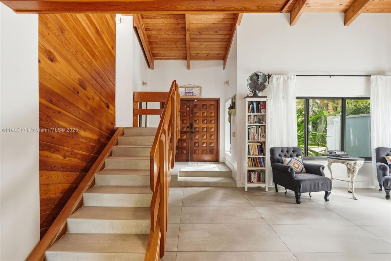 9200 NE 12th Ave, Miami Shores, FL 33138 Photo