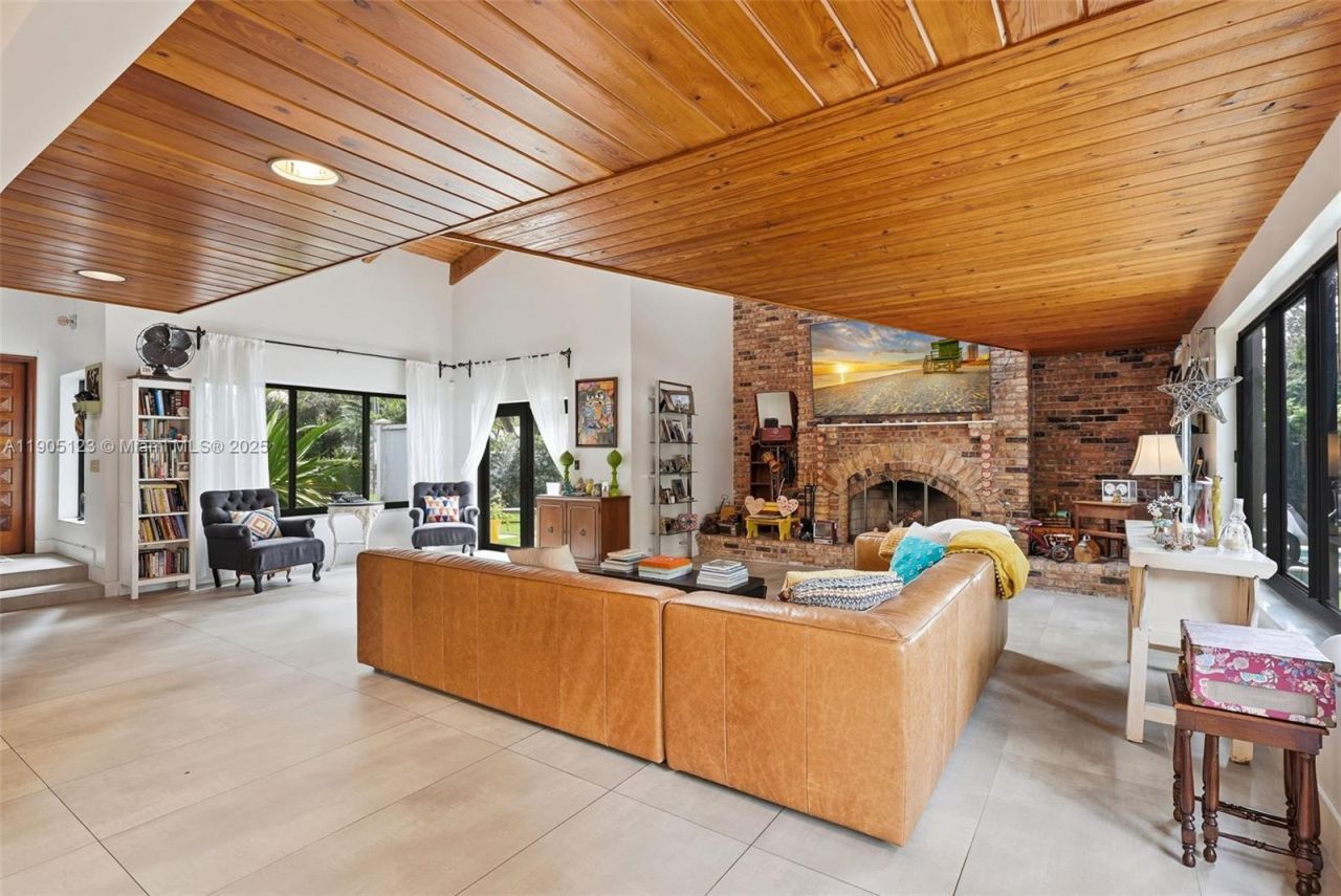 9200 NE 12th Ave, Miami Shores, FL 33138 Photo