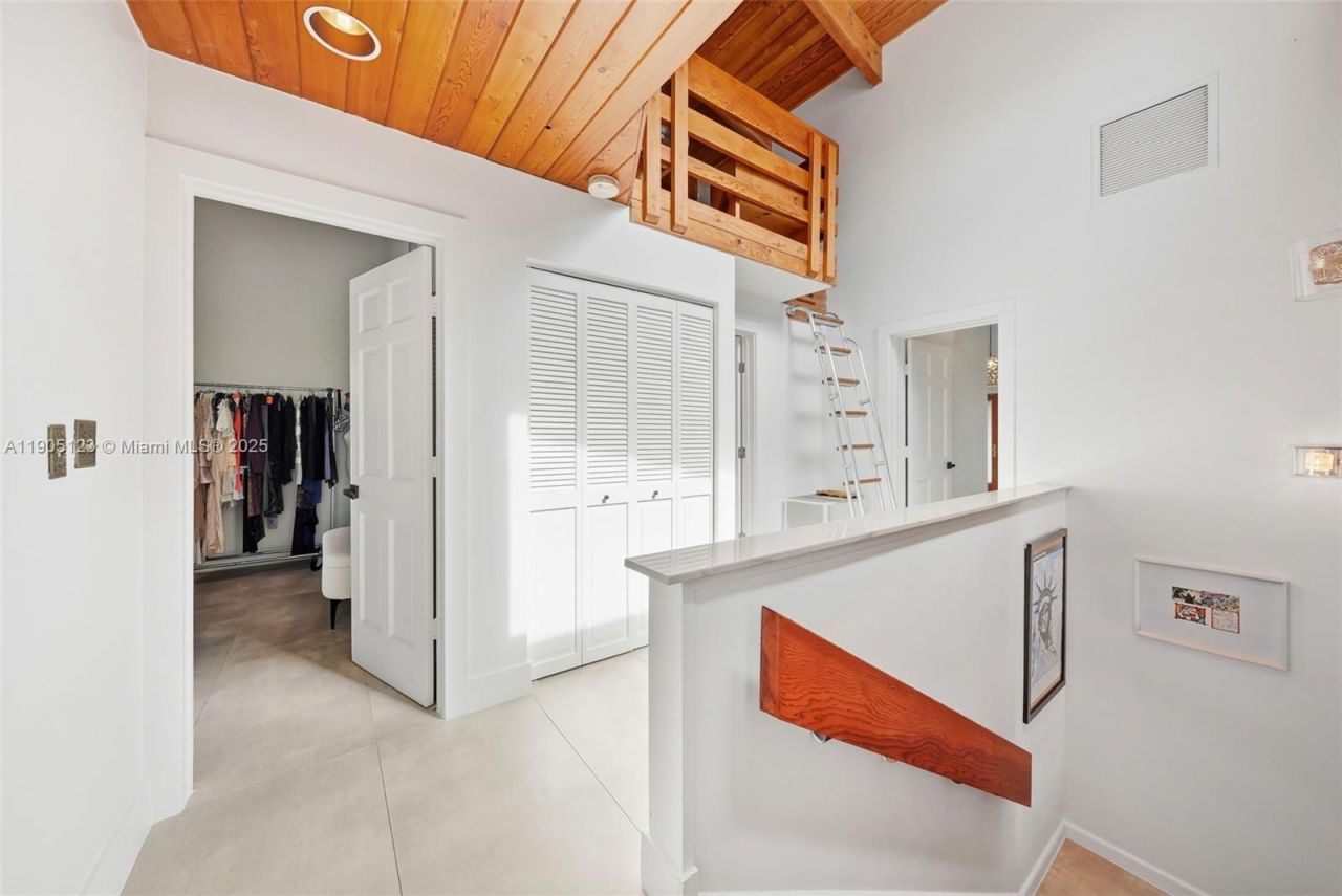 9200 NE 12th Ave, Miami Shores, FL 33138 Photo