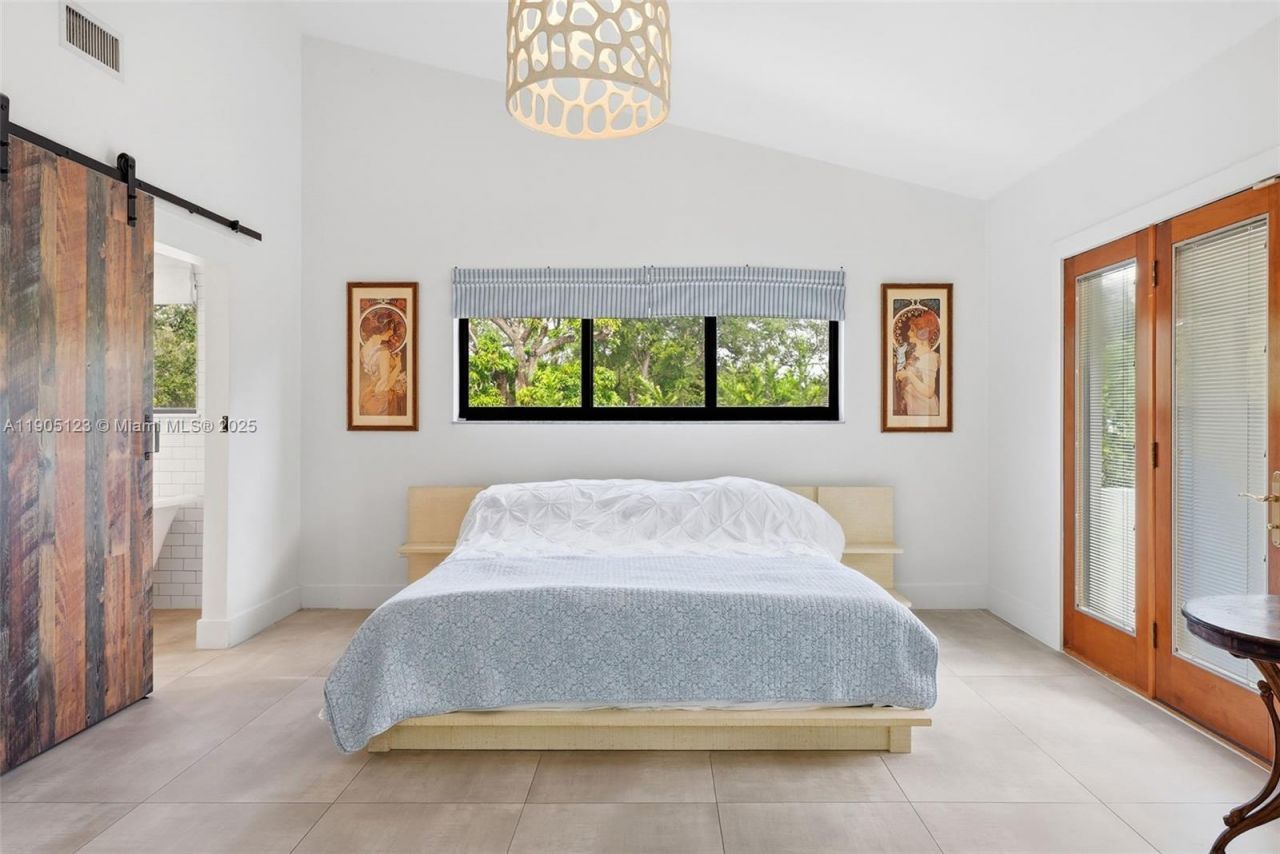 9200 NE 12th Ave, Miami Shores, FL 33138 Photo