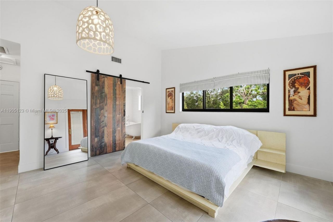 9200 NE 12th Ave, Miami Shores, FL 33138 Photo