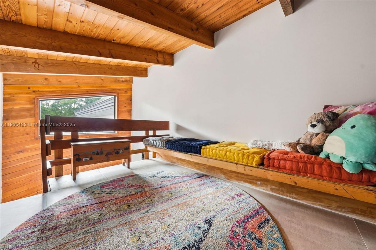 9200 NE 12th Ave, Miami Shores, FL 33138 Photo