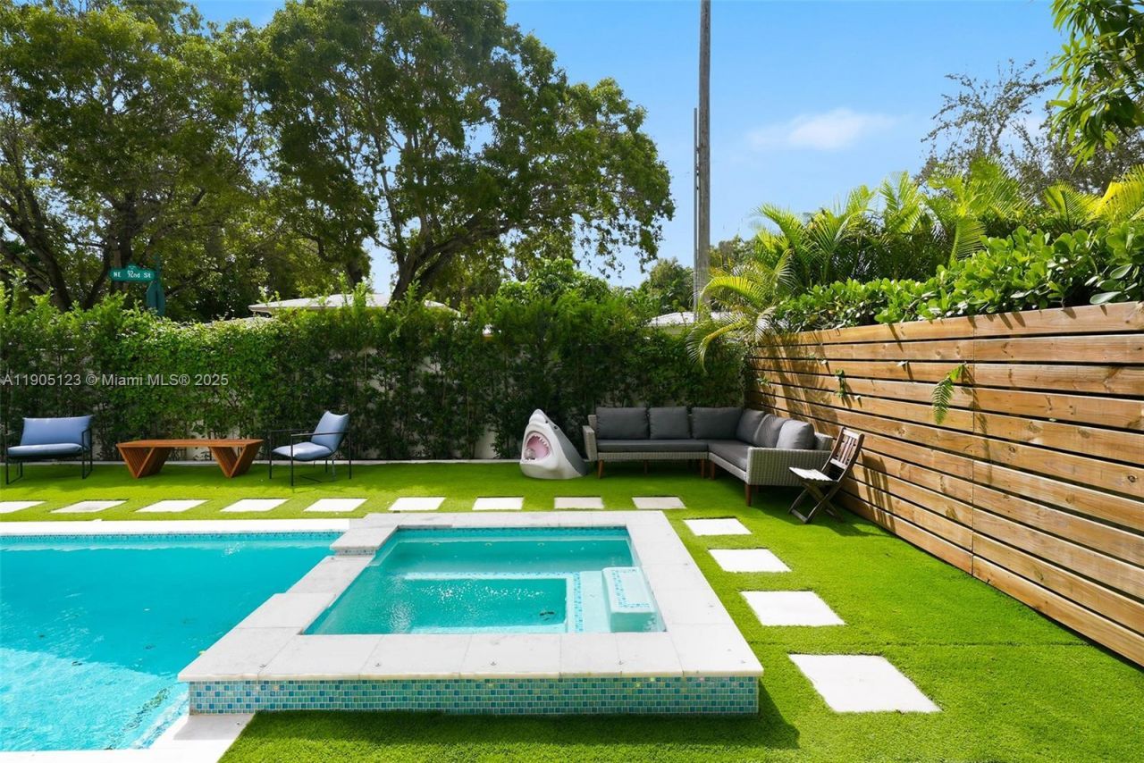 9200 NE 12th Ave, Miami Shores, FL 33138 Photo