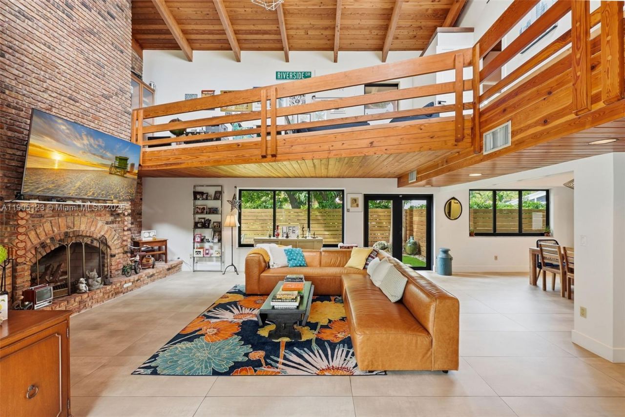 9200 NE 12th Ave, Miami Shores, FL 33138 Photo