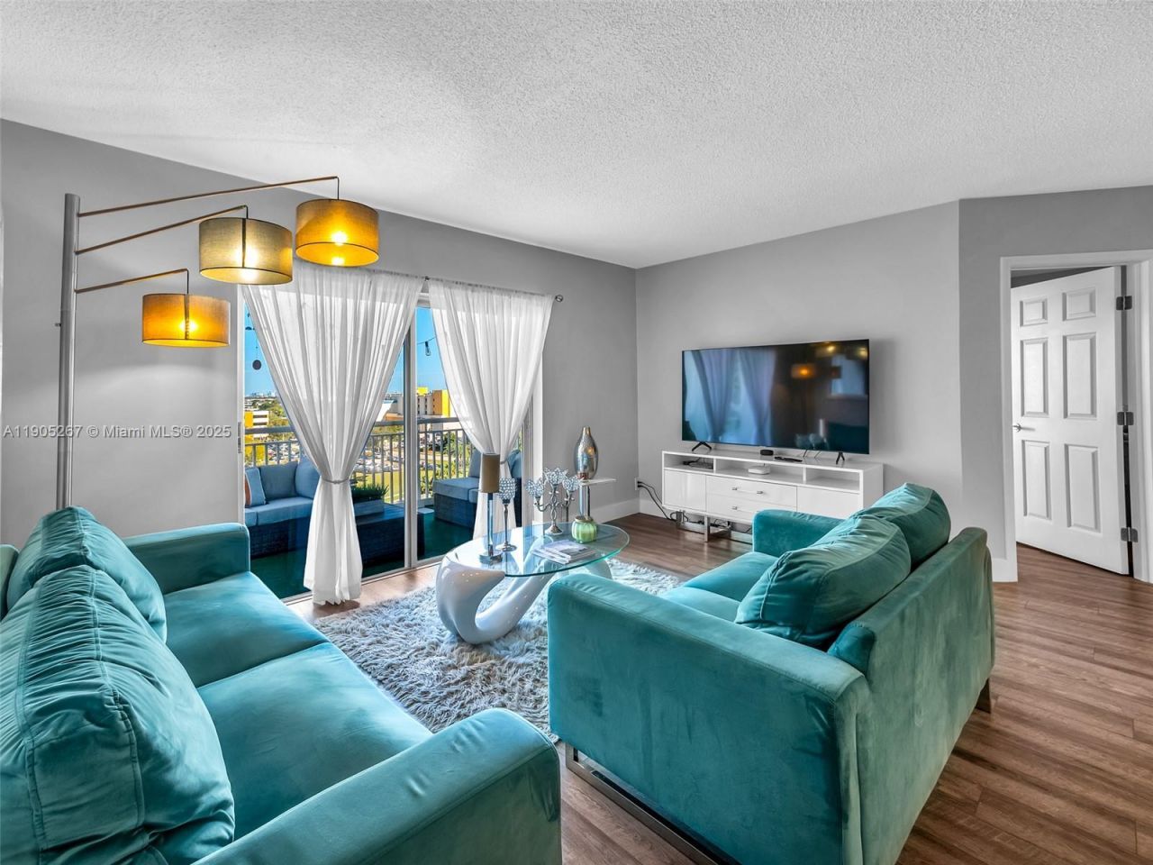 3800 Hillcrest Dr, Unit 907, Hollywood, FL 33021 Photo