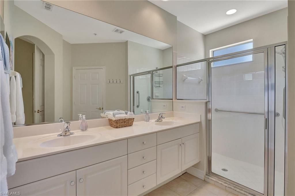 857 Carrick Bend Cir, Unit 101, Naples, FL 34110 Photo