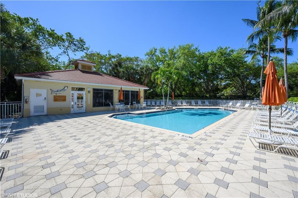 857 Carrick Bend Cir, Unit 101, Naples, FL 34110 Photo