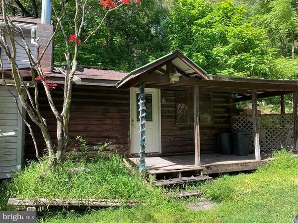20 WHIPPOORWILL LANE, LOCK HAVEN, PA 17745