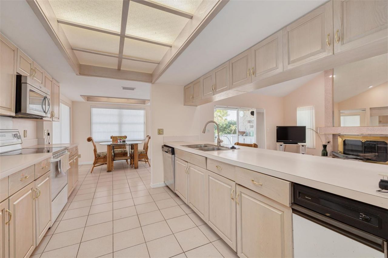 4927 62nd Avenue S, Saint Petersburg, FL 33715 Photo