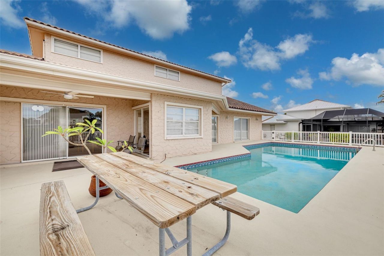 4927 62nd Avenue S, Saint Petersburg, FL 33715 Photo