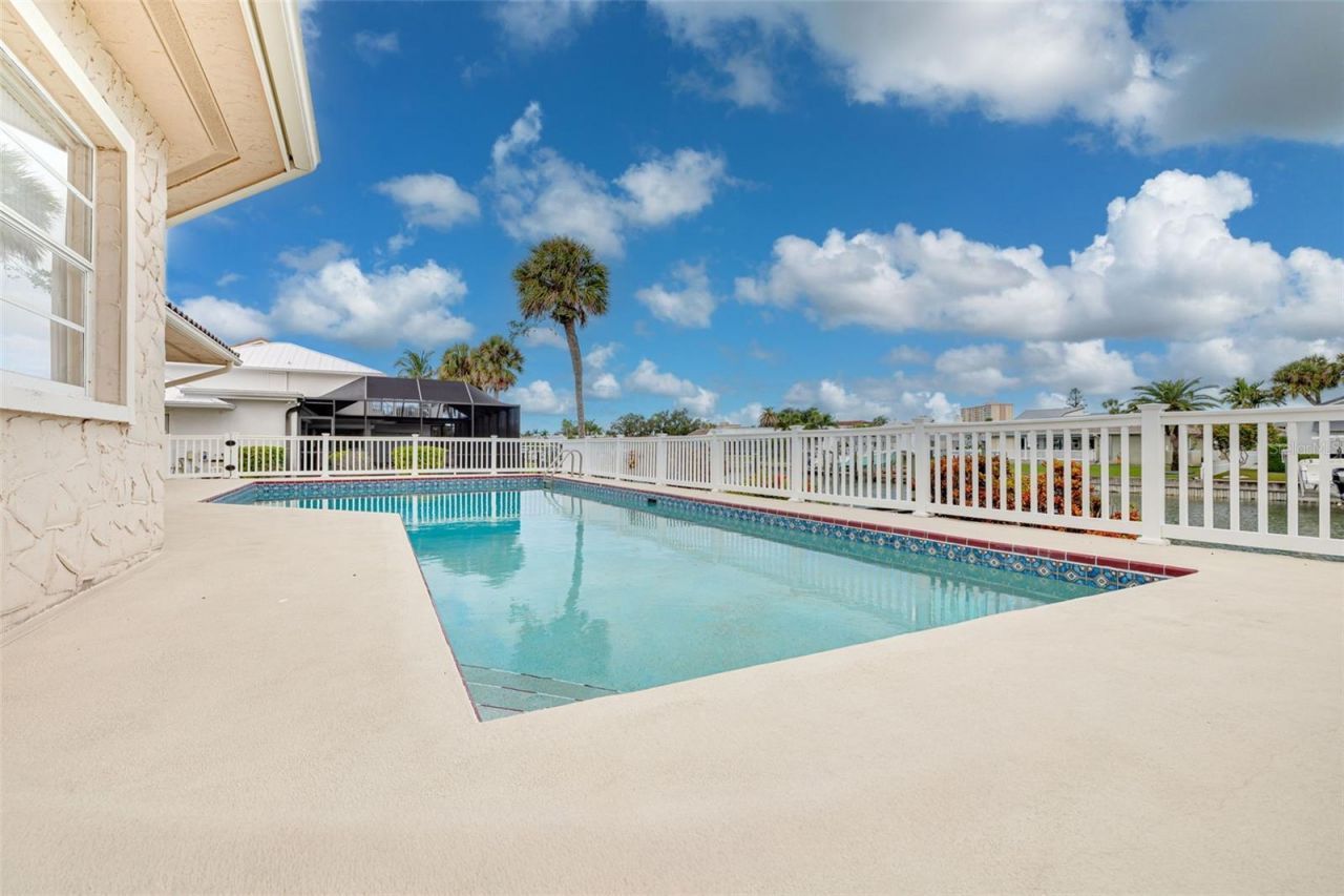 4927 62nd Avenue S, Saint Petersburg, FL 33715 Photo