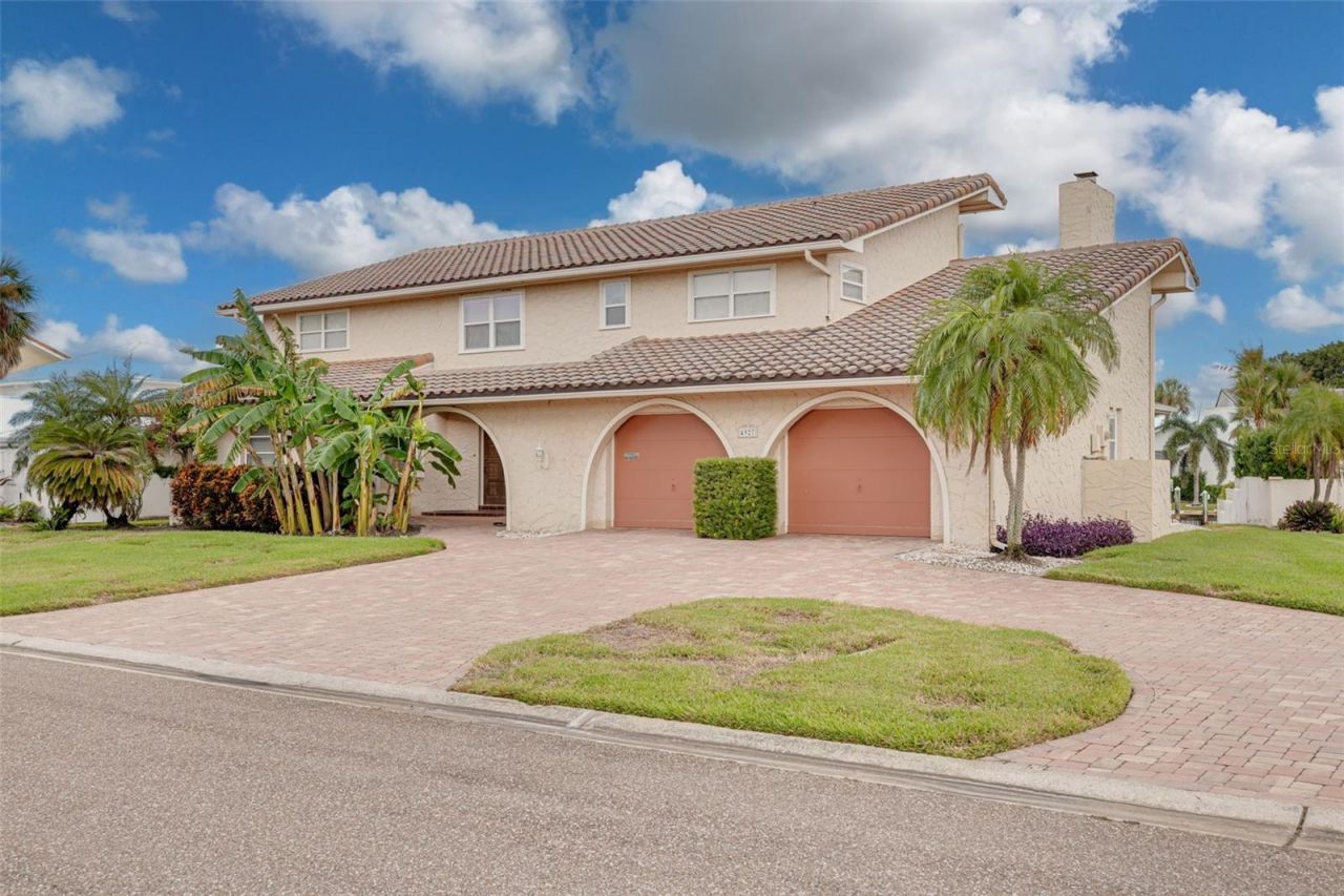 4927 62nd Avenue S, Saint Petersburg, FL 33715 Photo