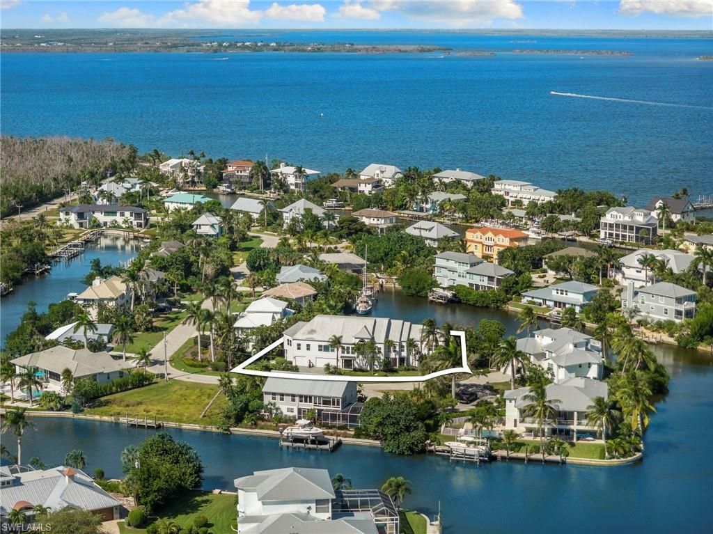 1730 Jewel Box Dr, Sanibel, FL 33957 Photo