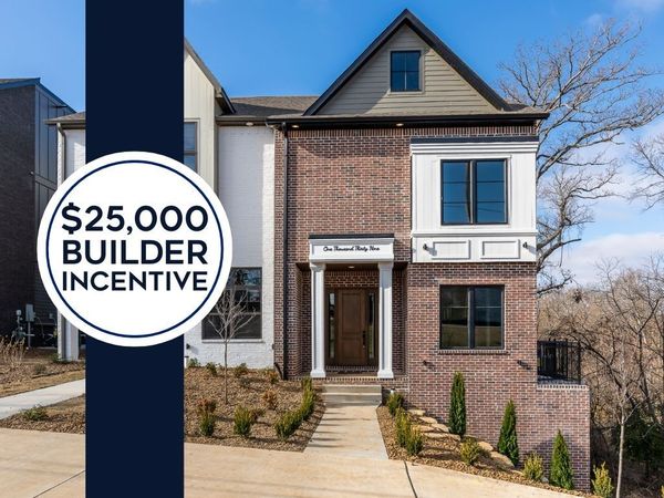 1039 NW A Street, Bentonville, AR 72712