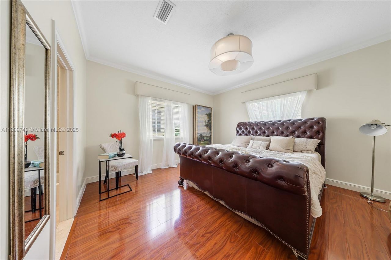 19504 SW 135th Ct, Miami, FL 33177 Photo