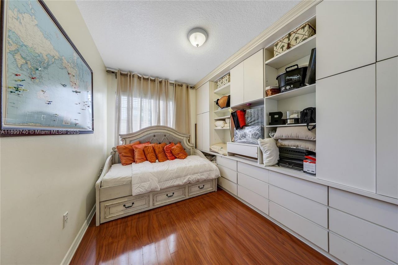 19504 SW 135th Ct, Miami, FL 33177 Photo