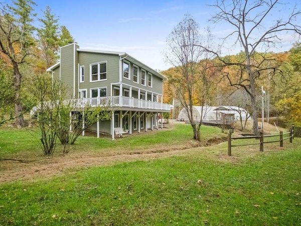 2105 Lee Creek Road, Culloden, WV 25510