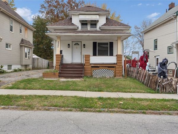 2302 Saratoga Avenue, Cleveland, OH 44109