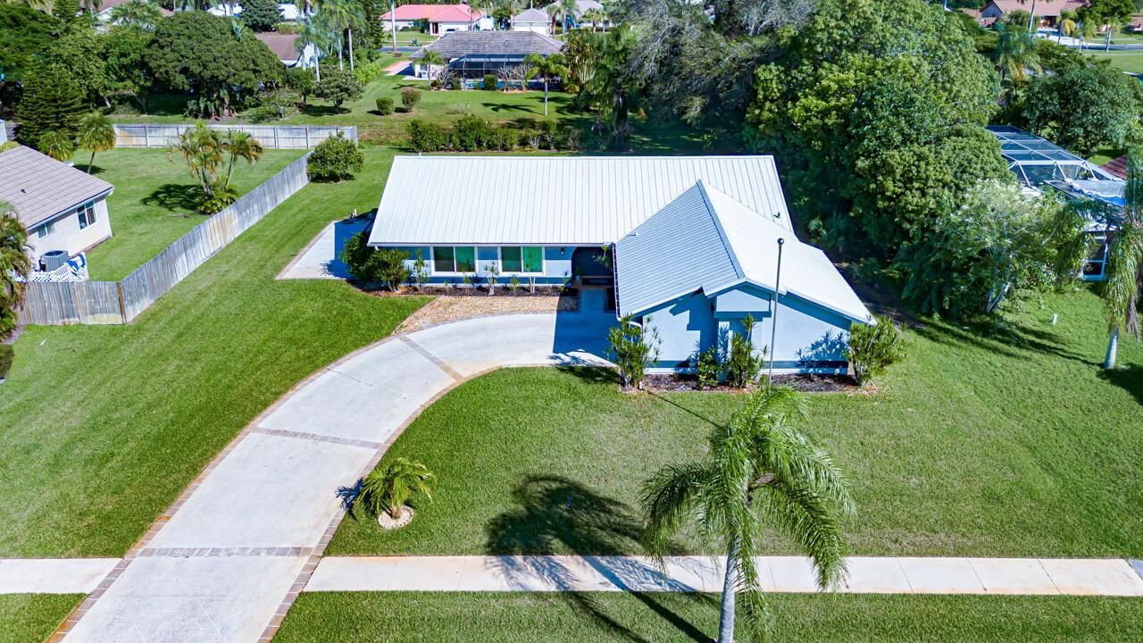 2473 SE Drayton Road, Port Saint Lucie, FL 34952 Photo