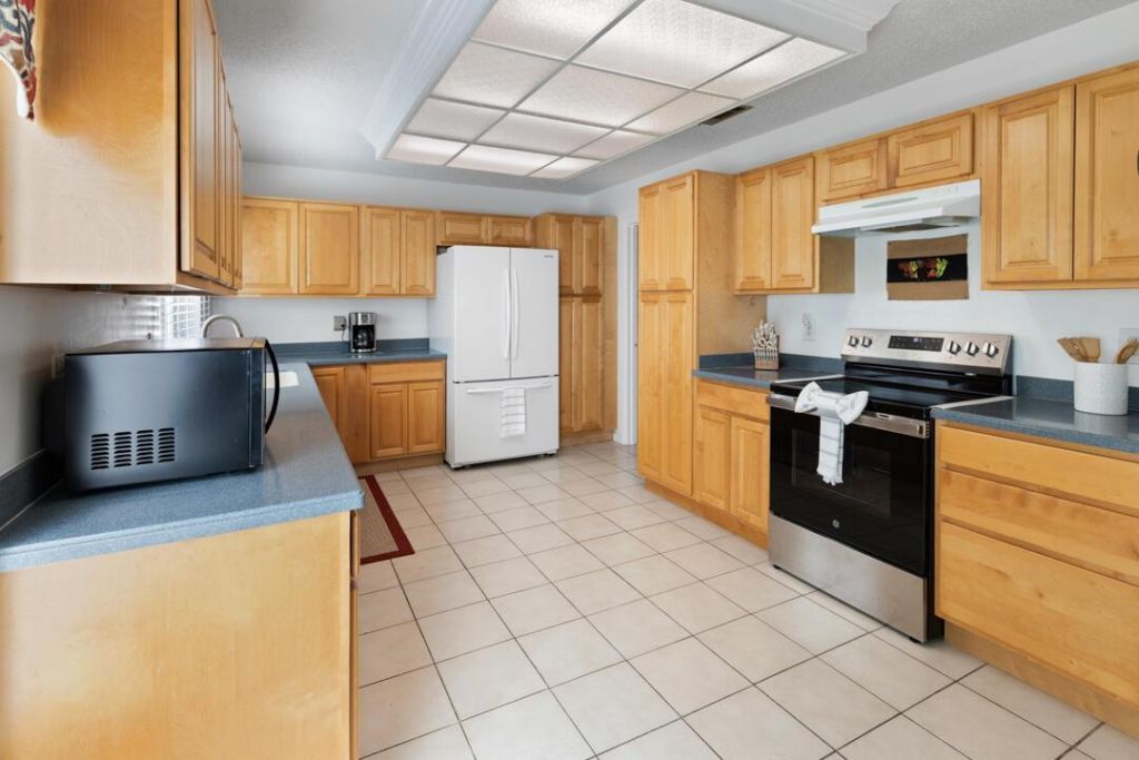 2473 SE Drayton Road, Port Saint Lucie, FL 34952 Photo