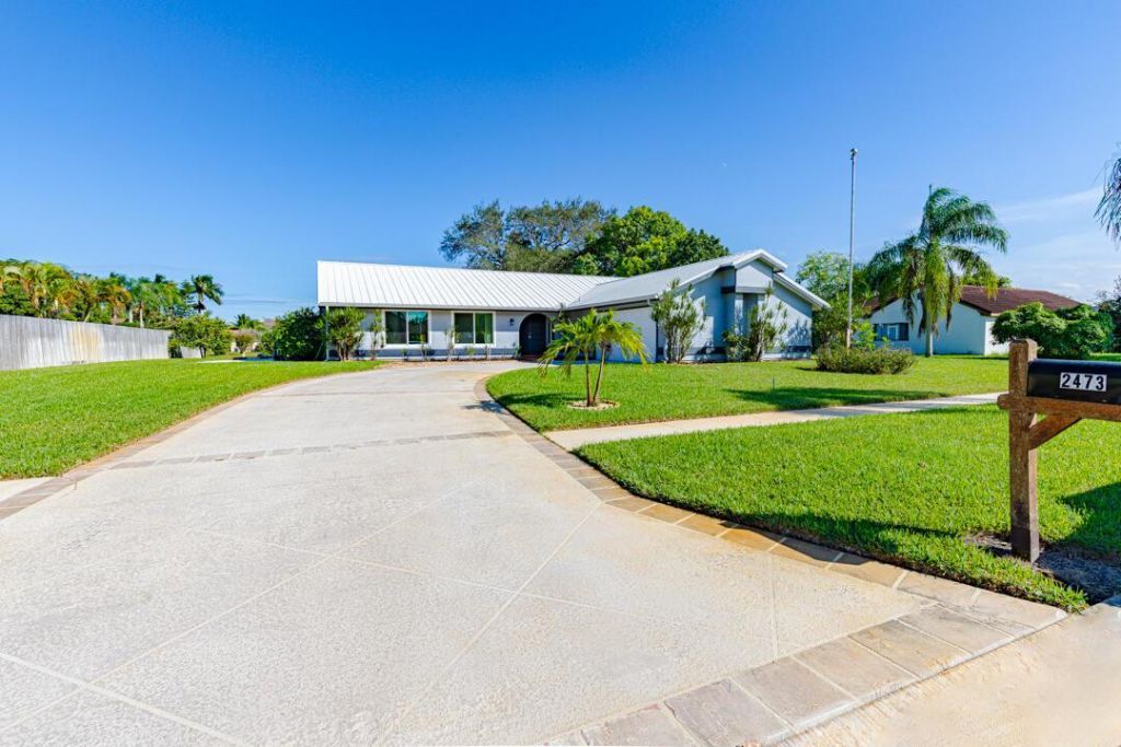 2473 SE Drayton Road, Port Saint Lucie, FL 34952 Photo