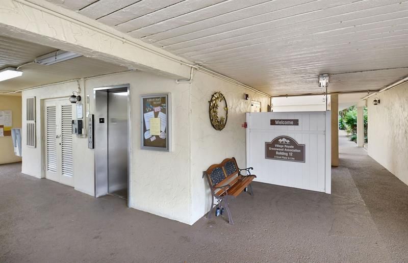 2615 NE 3rd Ct, Unit 301, Boynton Beach, FL 33435 Photo