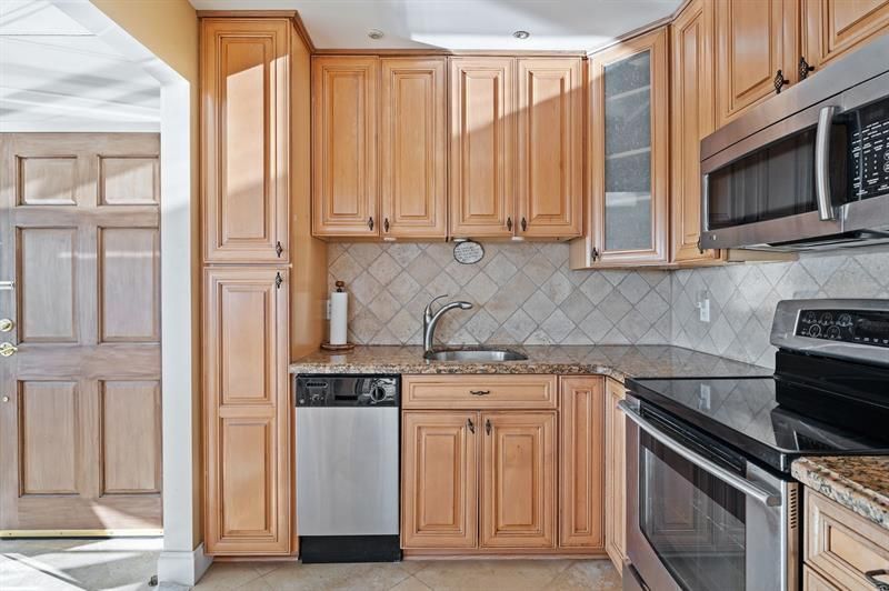 1839 Middle River Drive, Unit 503, Fort Lauderdale, FL 33305 Photo