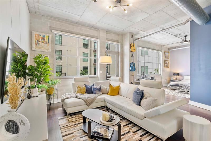 411 NW 1st Ave, Unit 303, Fort Lauderdale, FL 33301 Photo