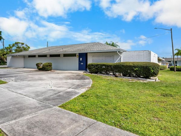 1900 Nebraska Avenue, Fort Pierce, FL 34950