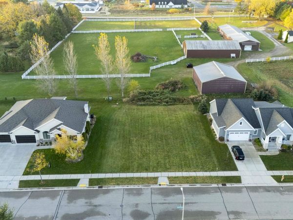 10013 Shadow Ridge Trail, Middleton, WI 53562