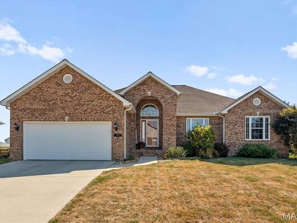 3295 Veranda Court, Millstadt, IL 62260