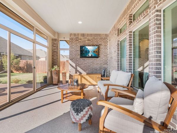 9700 Innes Pl, Boerne, TX 78006