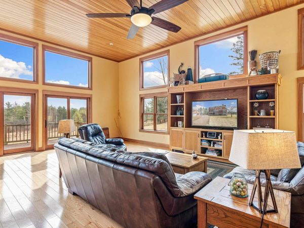 81 Brigham Hill Road, Essex, VT 05452