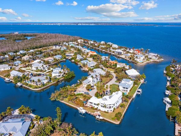 1730 Jewel Box Dr, Sanibel, FL 33957