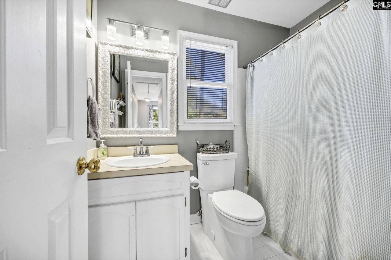 100 Mallard Lakes Court  Photo 31