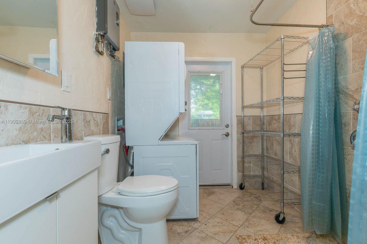 1010 N 69th Way, Hollywood, FL 33024 Photo