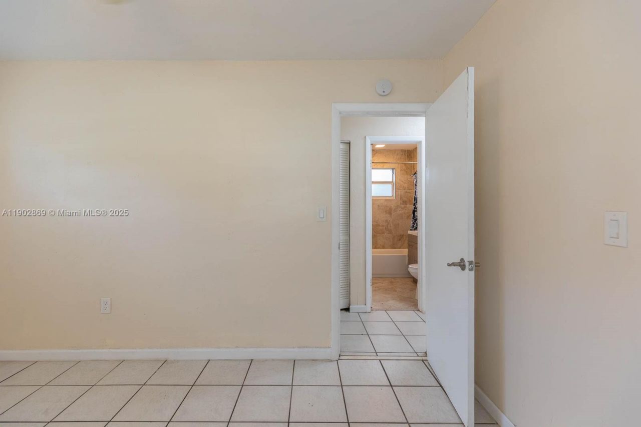 1010 N 69th Way, Hollywood, FL 33024 Photo