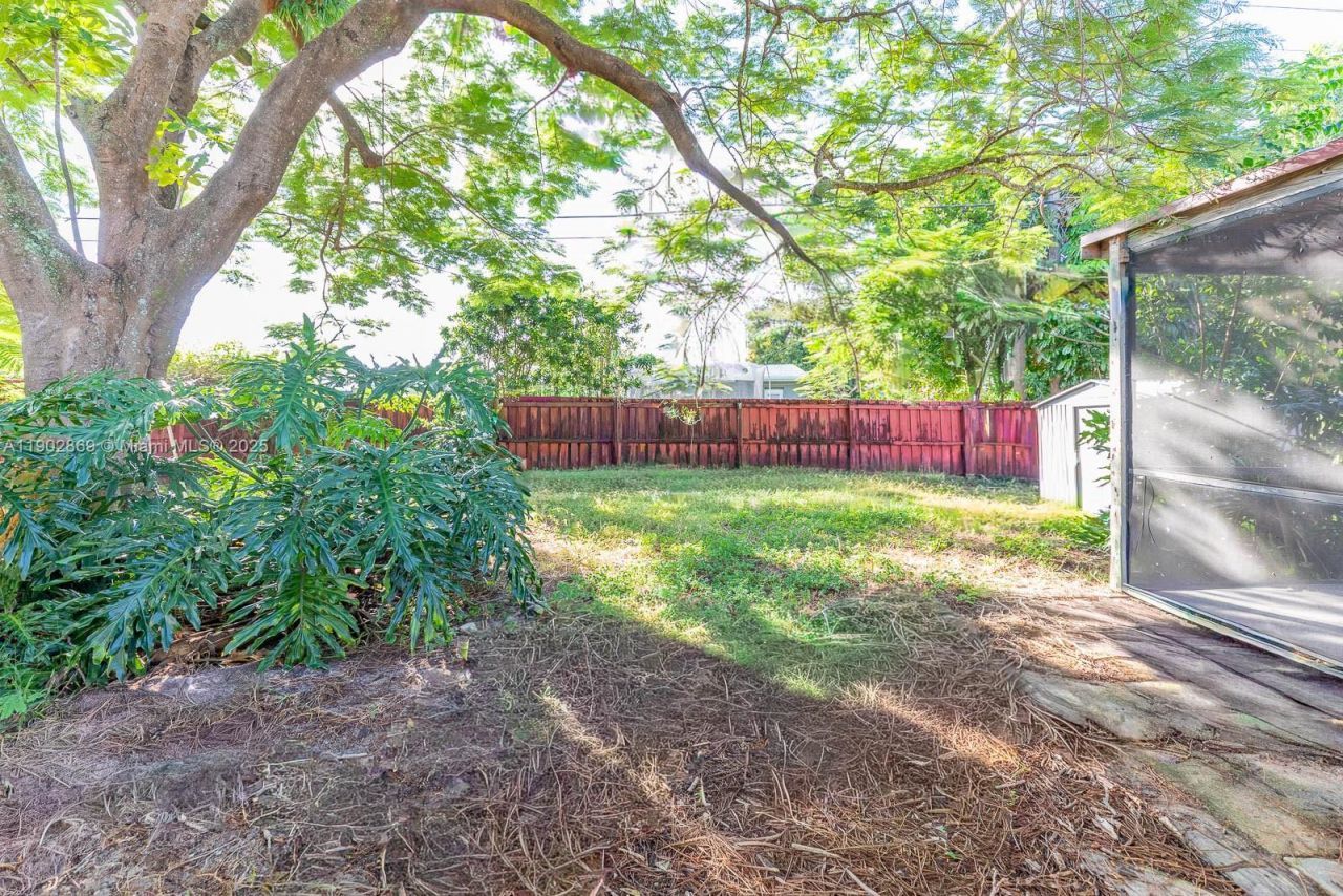 1010 N 69th Way, Hollywood, FL 33024 Photo