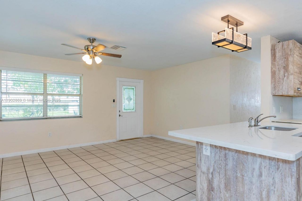 1010 N 69th Way, Hollywood, FL 33024 Photo