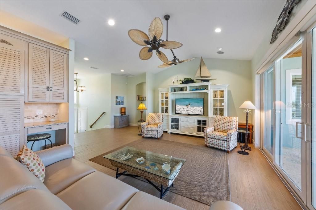 506 65th Street, Holmes Beach, FL 34217 Photo