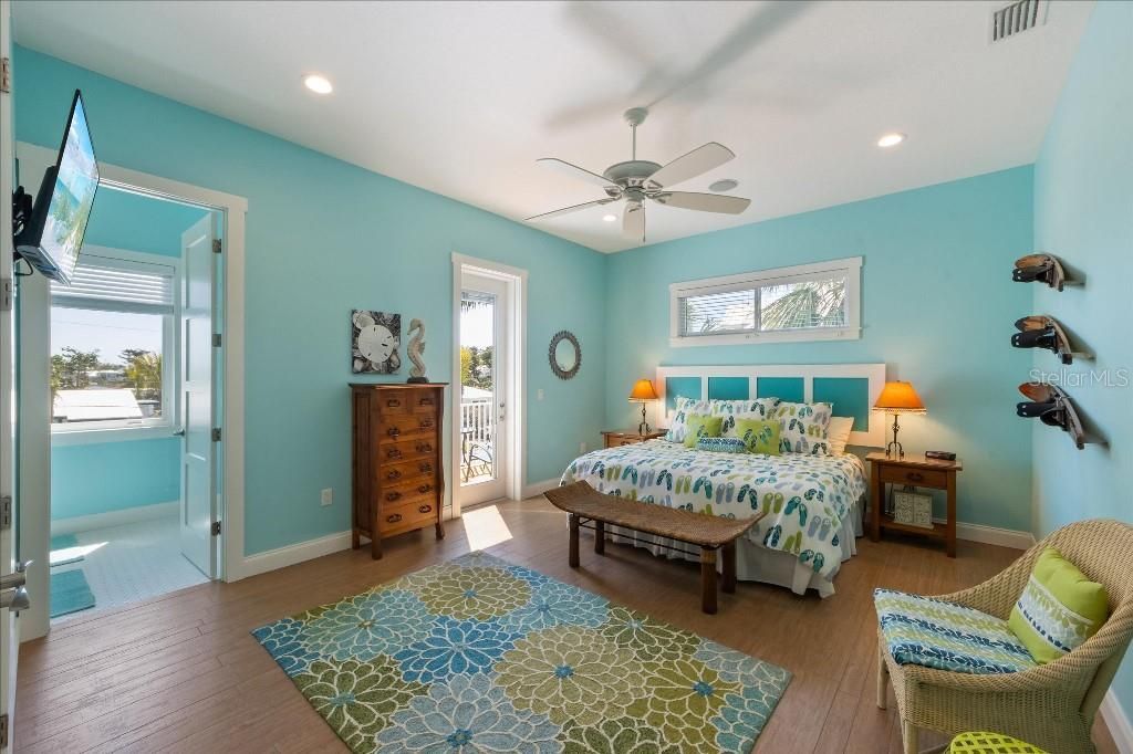 506 65th Street, Holmes Beach, FL 34217 Photo