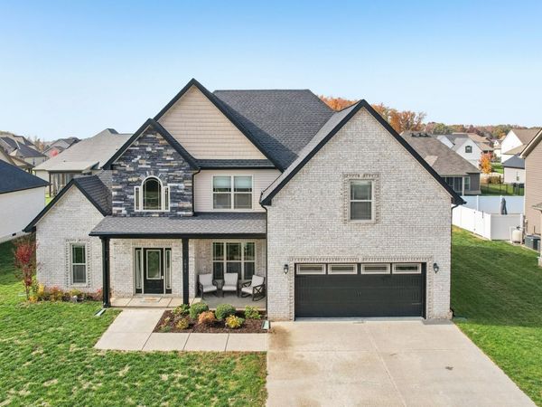 1071 Chagford Dr, Clarksville, TN 37043