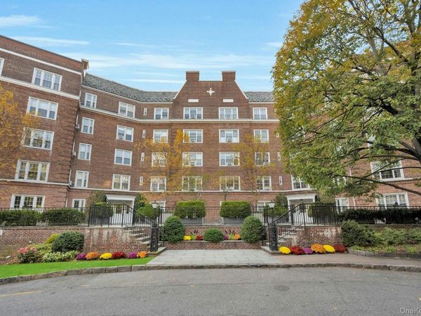 5 Midland Gardens, Unit 3M, Bronxville, NY 10708