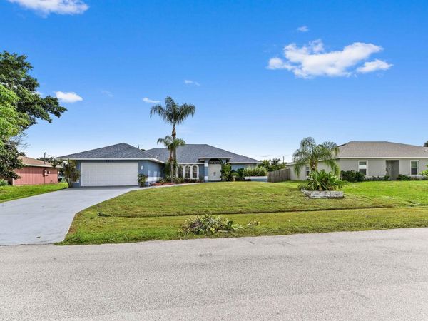 1014 SW Canary Terrace, Port St. Lucie, FL 34953